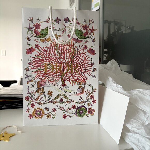 Authentic Dior Limited Edition Paper Shopping Bag w/ Ribbon, Gold Star and Paper - Picture 3 of 16